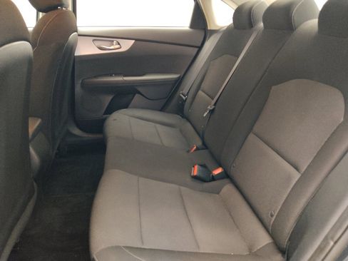 Used 2024 Kia Forte LXS w/ LXS Technology Package FWD image 18