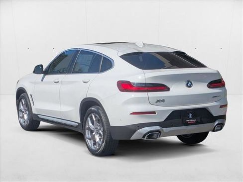 Used 2025 BMW X4 xDrive30i w/ Premium Package image 8