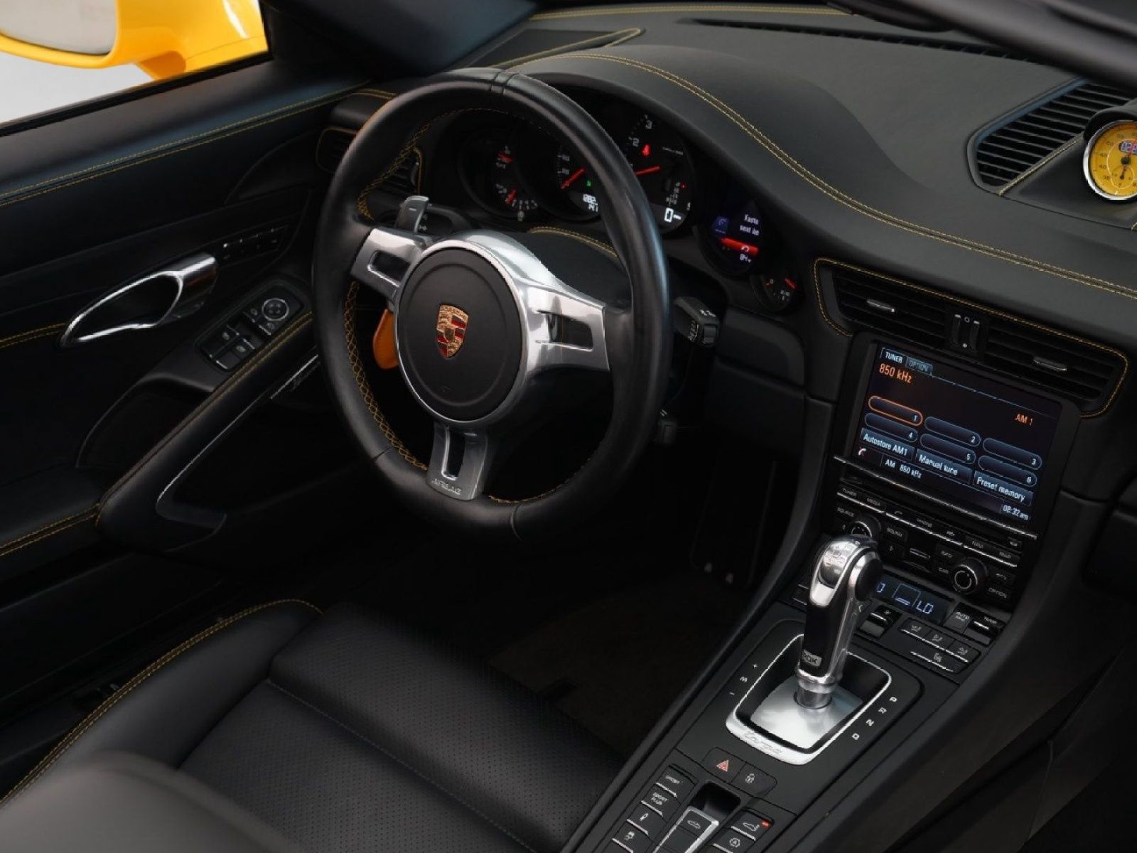 Used 2015 Porsche 911 Targa 4S w/ Burmester Audio Package AWD/4WD image 32