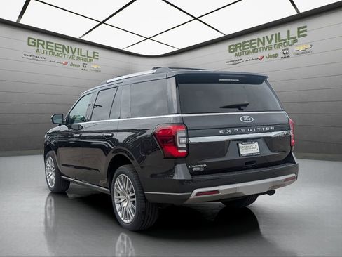 Used 2023 Ford Expedition Limited RWD image 5