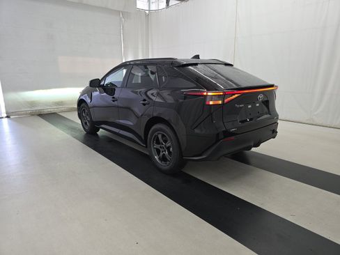 Used 2025 Toyota bZ4X AWD image 5