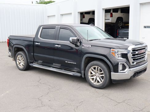 Used 2020 GMC Sierra 1500 SLT w/ SLT Premium Plus Package RWD image 2