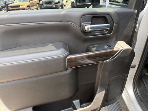 Used 2022 Chevrolet Silverado 3500 LT w/ Convenience Package AWD/4WD image 29