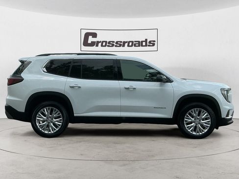 Used 2026 GMC Acadia Elevation w/ Elevation Premium Package FWD image 6