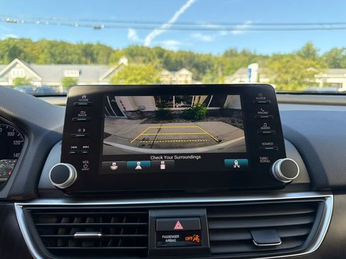 Used 2019 Honda Accord EX-L image 23