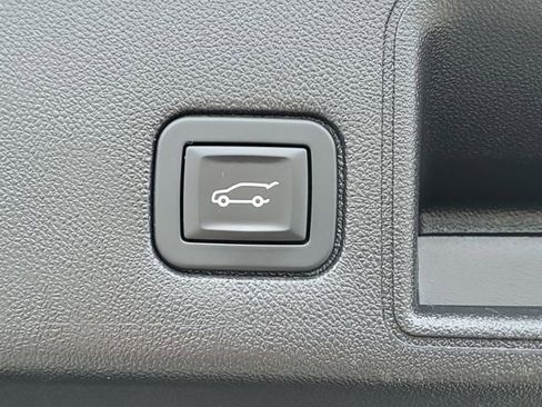 Used 2019 GMC Terrain SLT w/ Preferred Package image 29