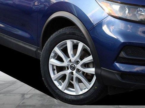Used 2020 Nissan Rogue Sport S w/ Appearance Package AWD/4WD image 3