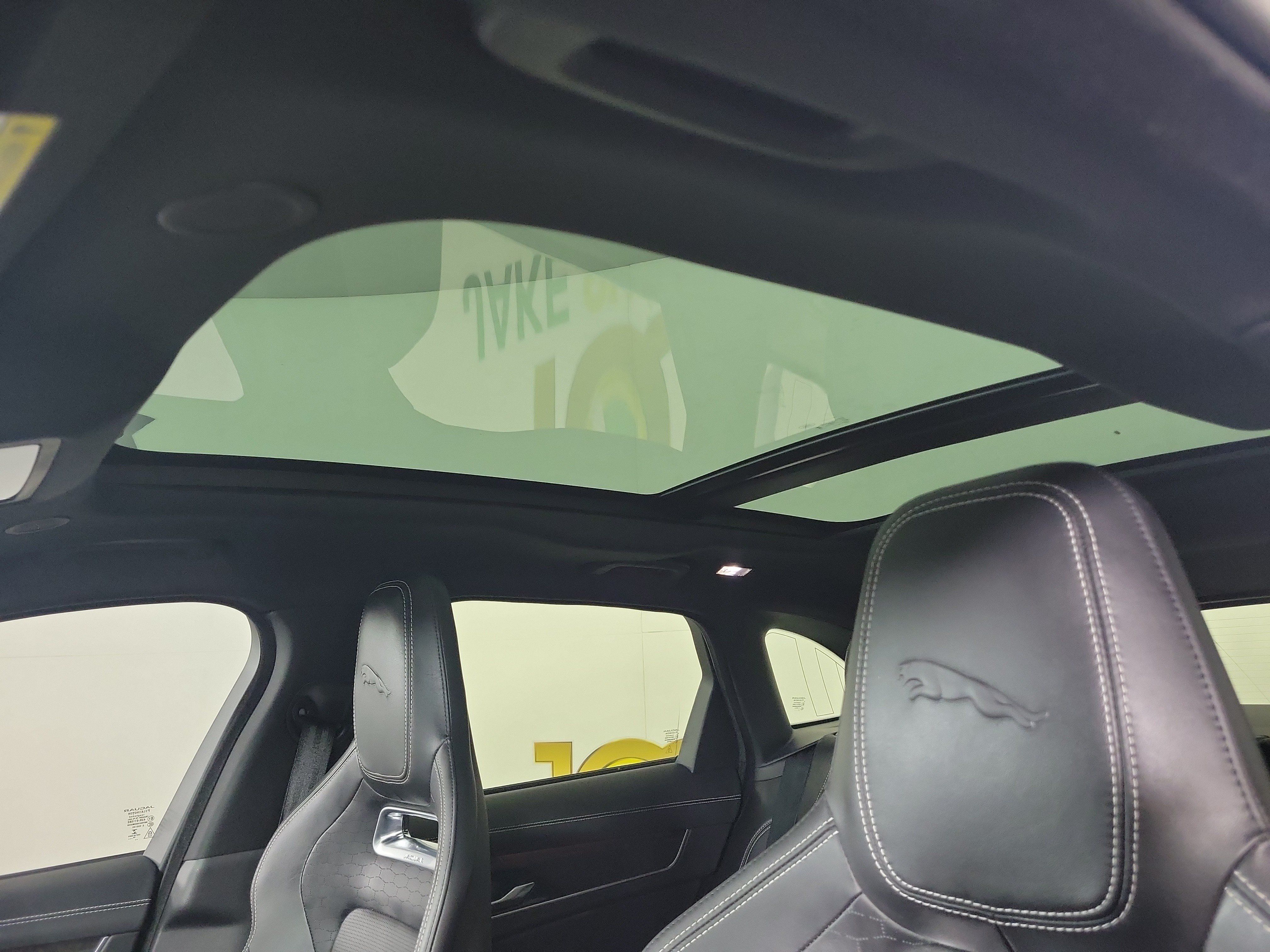 Used 2023 Jaguar F-PACE R-Dynamic S AWD/4WD image 20