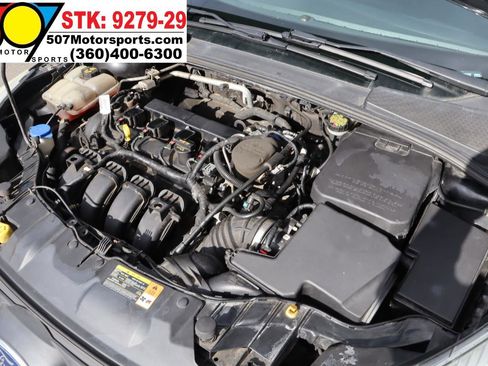 Used 2014 Ford Focus SE w/ SE Winter Package image 21