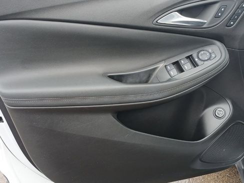 Used 2023 Buick Encore GX Essence w/ Experience Buick Package image 25