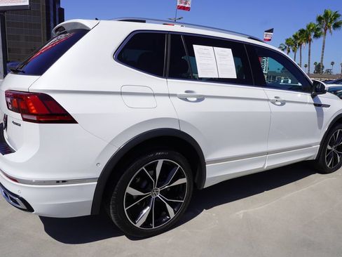 Used 2022 Volkswagen Tiguan SEL R-Line AWD/4WD image 7
