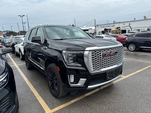 Used 2021 GMC Yukon Denali AWD/4WD image 5