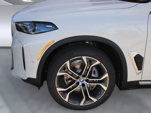 Used 2026 BMW X5 sDrive40i RWD image 13