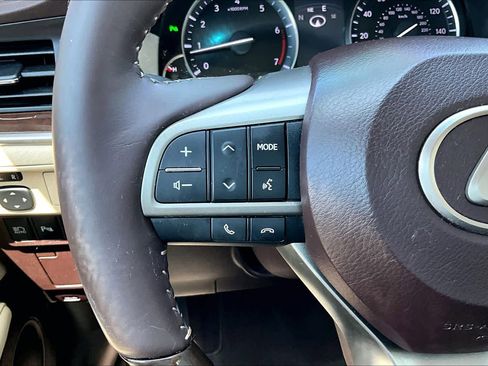 Used 2017 Lexus ES 350 w/ Luxury Package FWD image 22