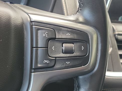 Used 2023 Chevrolet Suburban Premier AWD/4WD image 10