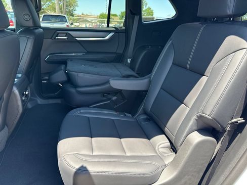 New 2026 GMC Acadia Elevation w/ Super Cruise Package FWD image 24