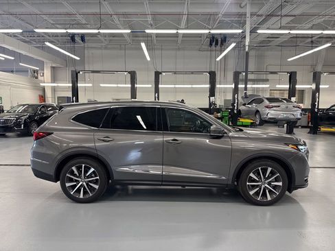 Used 2026 Acura MDX w/ Technology Package image 2