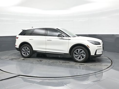 Used 2024 Lincoln Corsair Premiere w/ Equipment Group 101A image 18