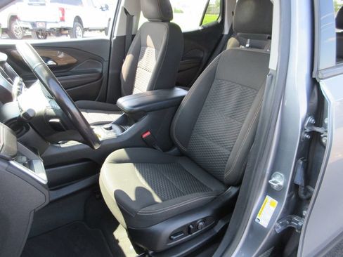 Used 2020 GMC Terrain SLE w/ Driver Convenience Package FWD image 17