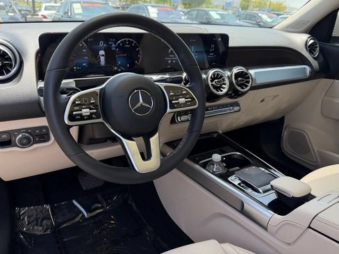 Certified 2023 Mercedes-Benz GLB 250 image 30