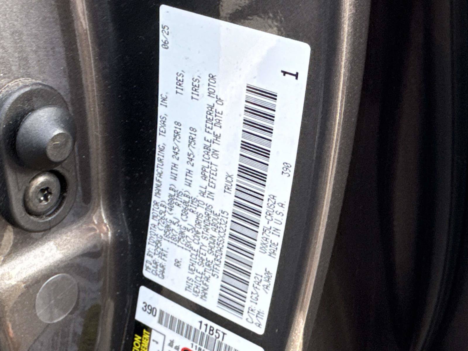 Used 2025 Toyota Tundra SR AWD/4WD image 33