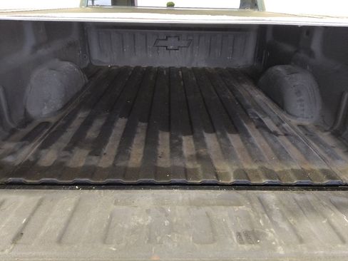 Used 2018 Chevrolet Silverado 1500 LT w/ All Star Edition AWD/4WD image 29