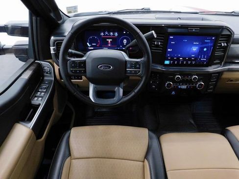 Used 2025 Ford F450 Lariat image 37