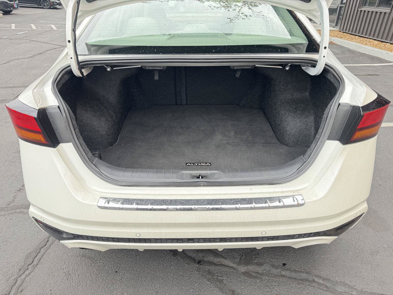Used 2019 Nissan Altima 2.5 SV FWD image 19