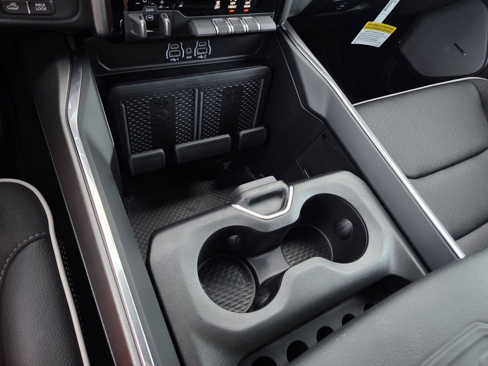 New 2027 RAM 1500 Laramie w/ Night Edition AWD/4WD image 15