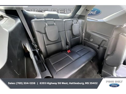Used 2022 Ford Explorer XLT w/ Equipment Group 202A AWD/4WD image 21