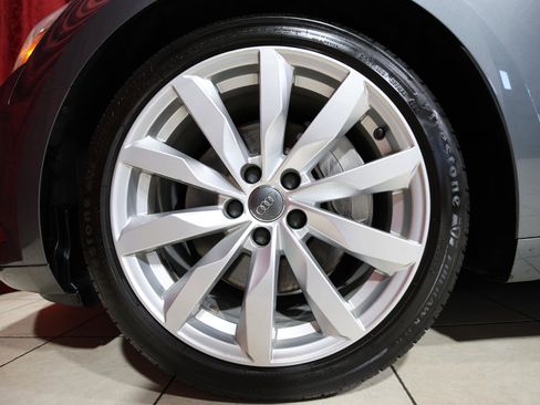 Used 2018 Audi A5 2.0T Premium image 8