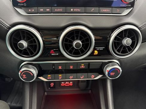 Used 2024 Nissan Sentra SV image 18