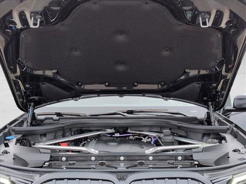 New 2026 BMW X7 xDrive40i image 17