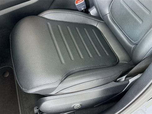 New 2026 Mercedes-Benz GLC 300 image 21