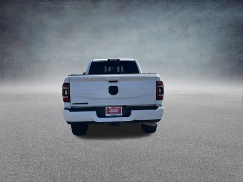 Used 2020 RAM 2500 Laramie w/ Night Edition AWD/4WD image 5