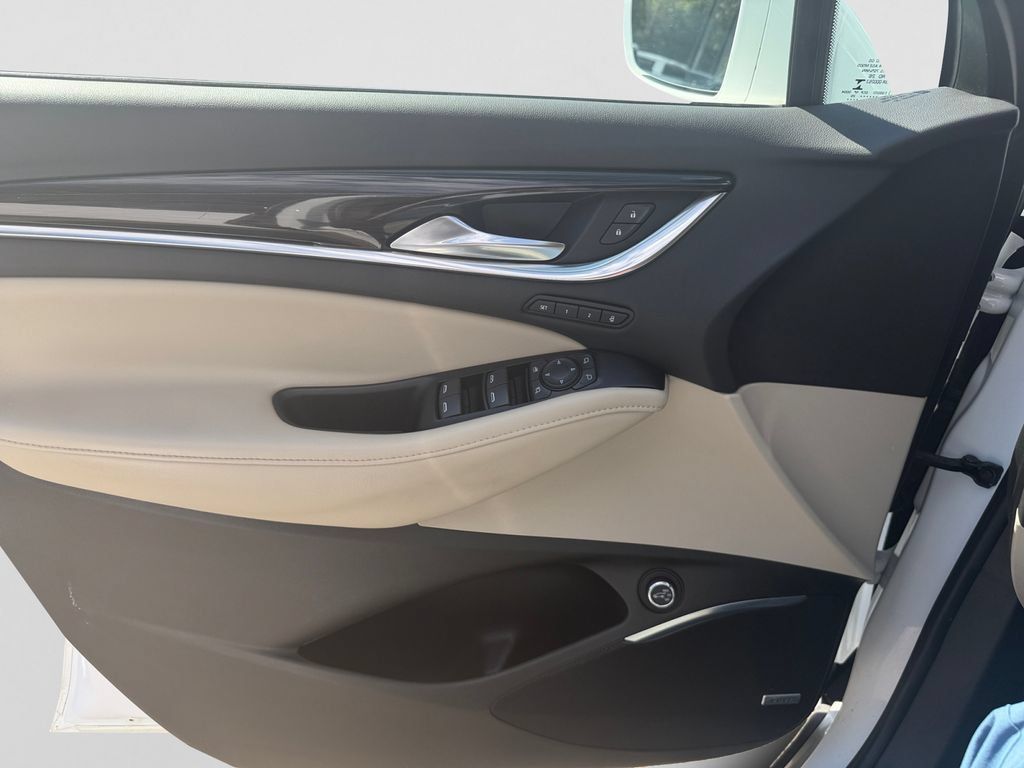 Used 2020 Buick Enclave Premium w/ Sun and Sites Package AWD/4WD image 34