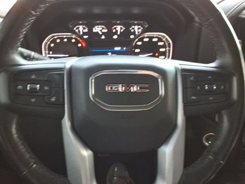 Used 2022 GMC Sierra 1500 SLT w/ SLT Premium Package AWD/4WD image 25