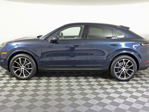 Used 2025 Porsche Cayenne Coupe image 2