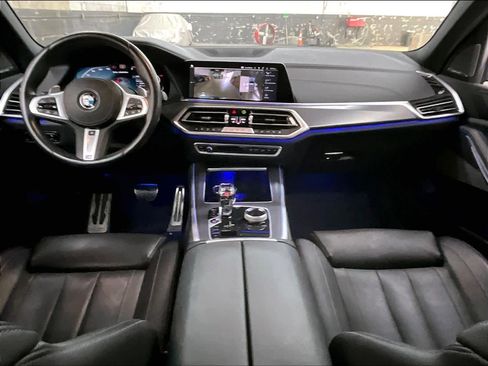 Used 2022 BMW X5 M50i w/ Executive Package AWD/4WD image 16