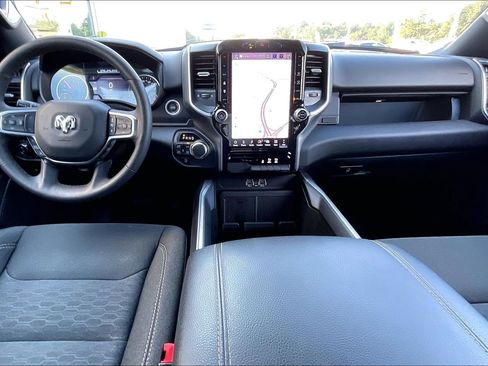 Used 2025 RAM 1500 Big Horn AWD/4WD image 14