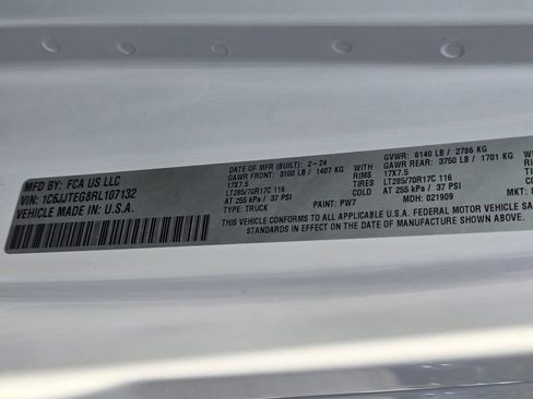 Used 2024 Jeep Gladiator Mojave image 17