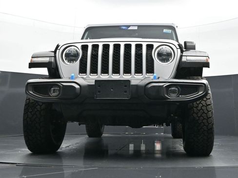 Used 2023 Jeep Wrangler Unlimited Rubicon 4xe w/ Cold Weather Group AWD/4WD image 18