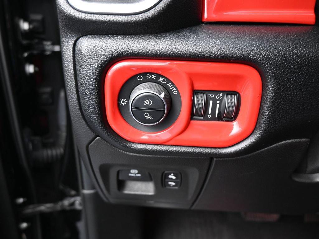 Used 2019 RAM 1500 Big Horn RWD image 36