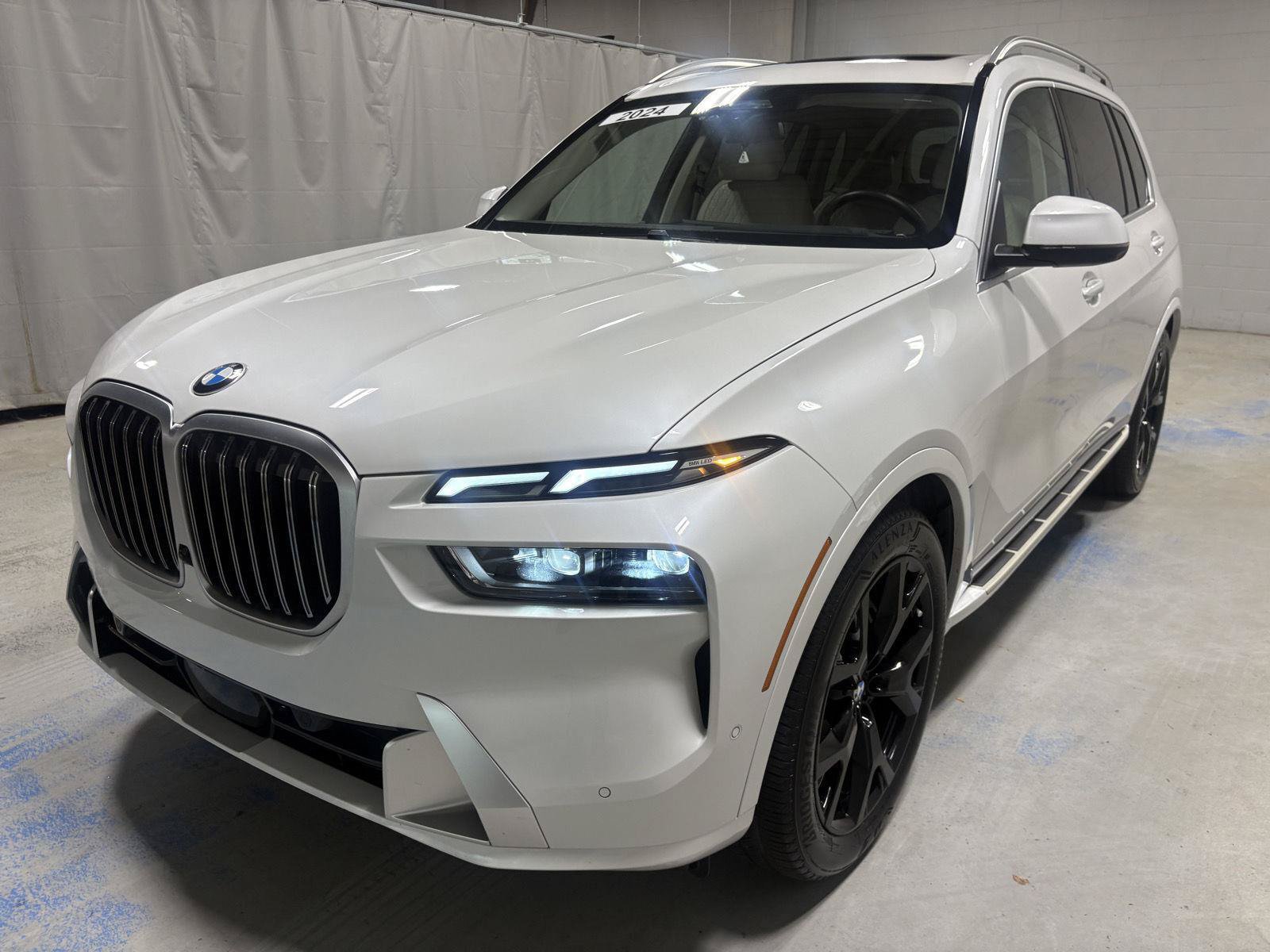Used 2024 BMW X7 xDrive40i w/ Executive Package AWD/4WD image 1