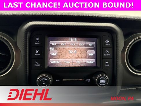 Certified 2021 Jeep Gladiator Willys image 25