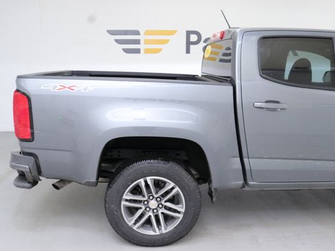 Used 2021 Chevrolet Colorado W/T w/ Custom Special Edition image 9