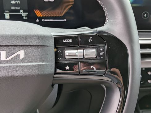New 2026 Kia Sorento LX FWD image 29