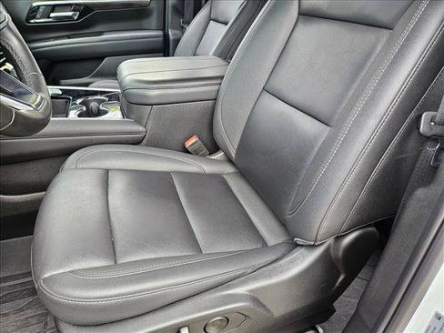 Used 2025 Chevrolet Tahoe LT RWD image 14