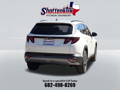 Used 2026 Hyundai Tucson SEL FWD image 6