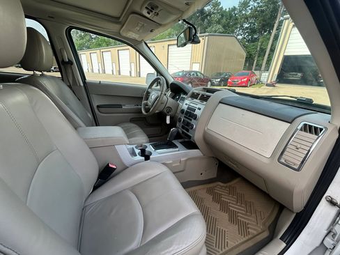 Used 2008 Mercury Mariner Premier FWD image 8